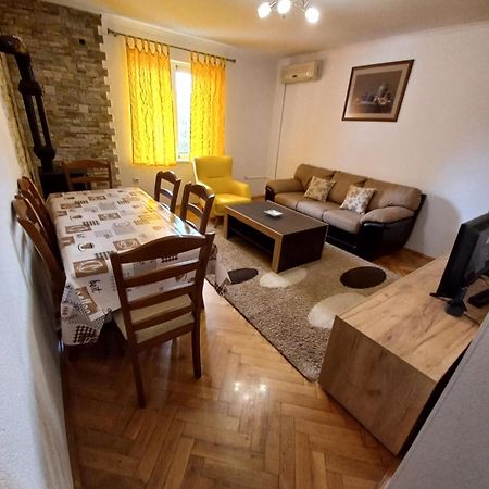 Petkovic Accommodation Tivat Zimmer foto