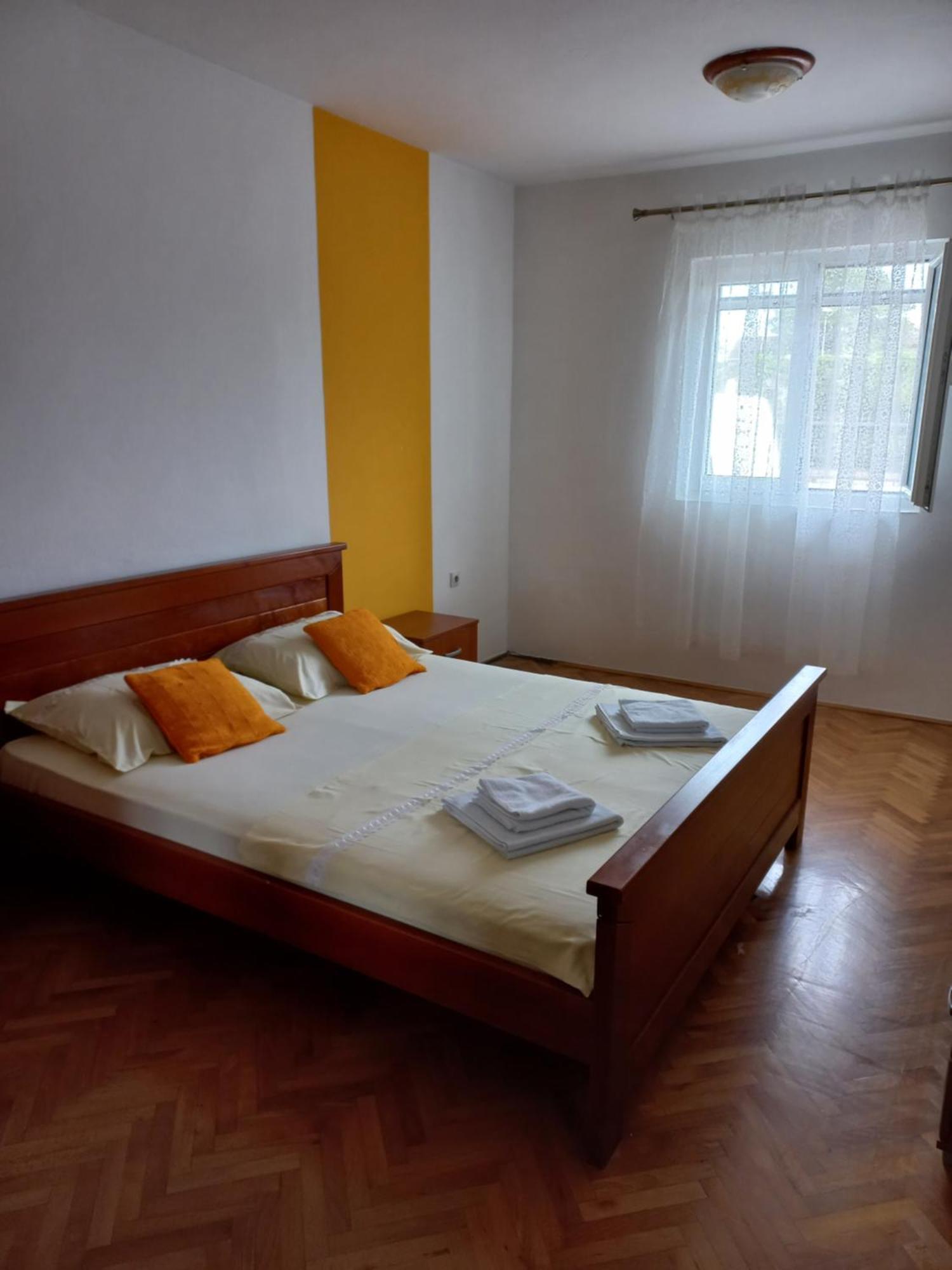 Petkovic Accommodation Tivat Zimmer foto