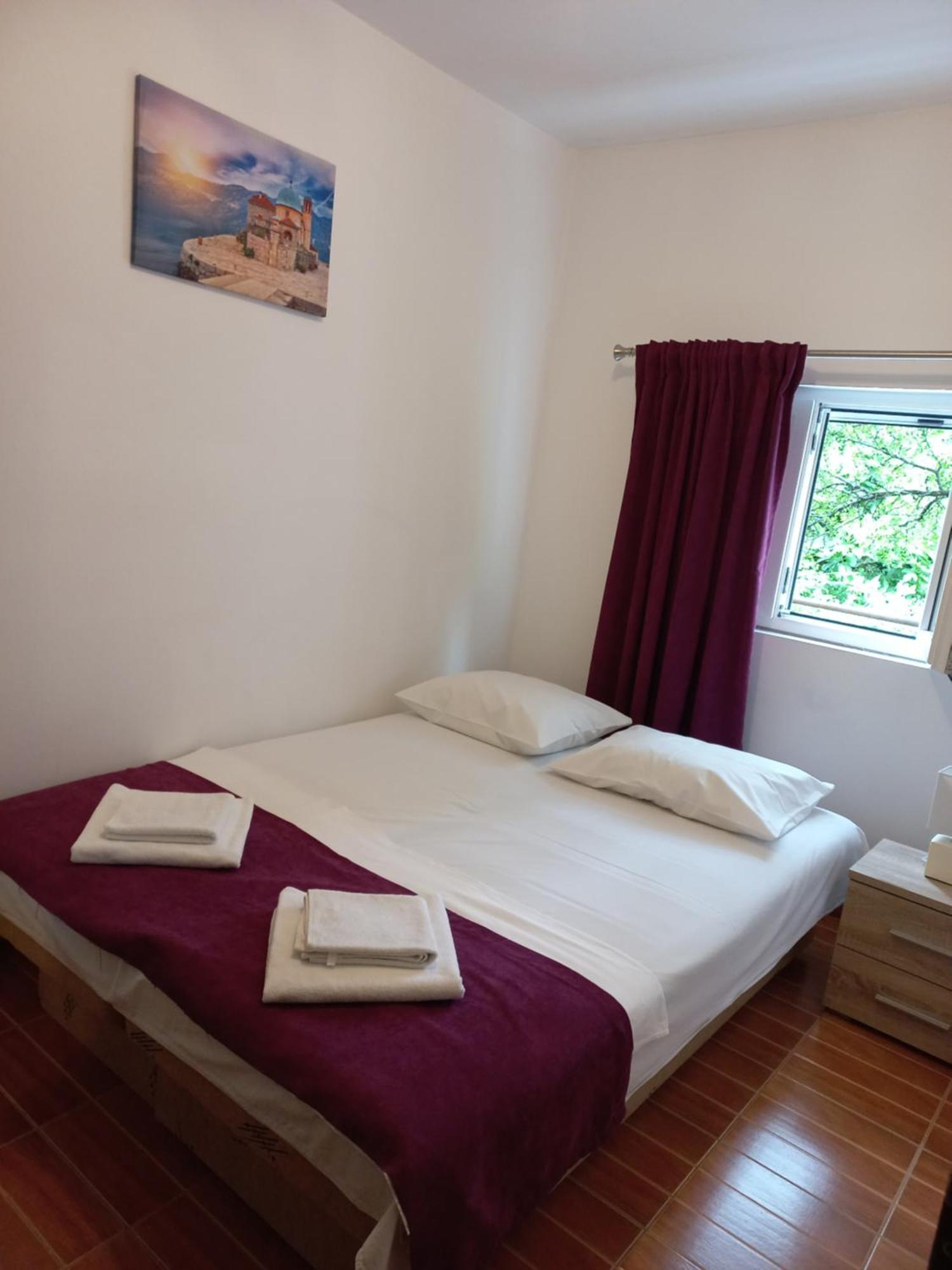 Petkovic Accommodation Tivat Zimmer foto
