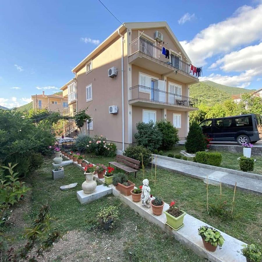 Petkovic Accommodation Tivat Exterior foto
